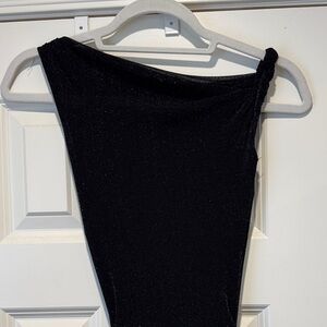 RunAway Black One-Shoulder Dress
